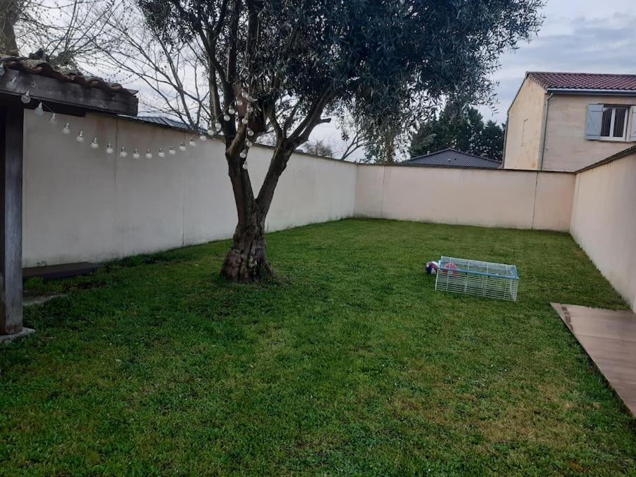 Le Petit Nid Villa Saint-Loubes Luaran gambar